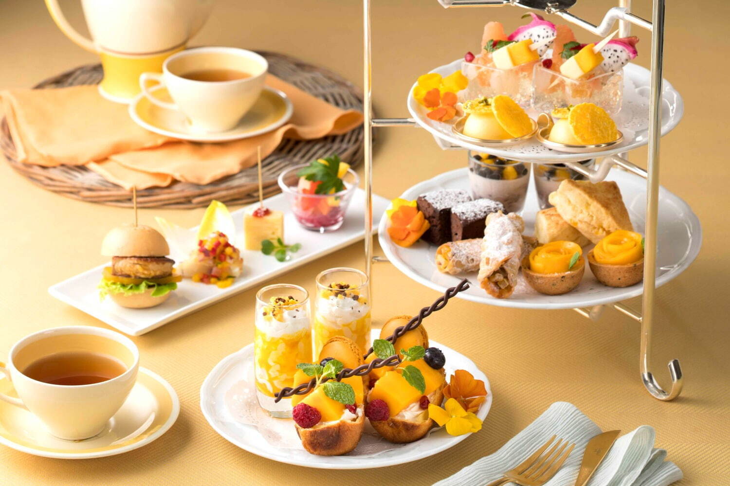 東京ドームホテル「マンゴーアフタヌーンティー」