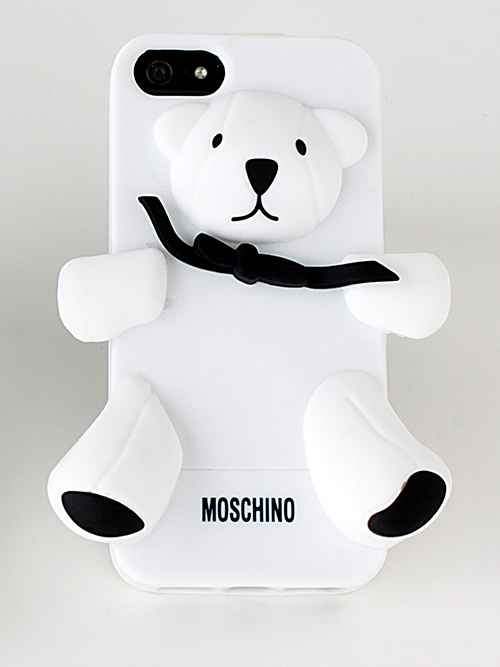 モスキーノのiPhoneケース、クマの「ジェンナリーノ君」に新色＆iPadケースも登場