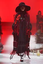 ルルムウ 2021-22年秋冬コレクション - 魔法の森を舞台に、魔女と少女が舞い踊る｜写真9