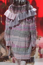 ルルムウ 2021-22年秋冬コレクション - 魔法の森を舞台に、魔女と少女が舞い踊る｜写真15