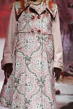 ルルムウ 2021-22年秋冬コレクション - 魔法の森を舞台に、魔女と少女が舞い踊る｜写真17