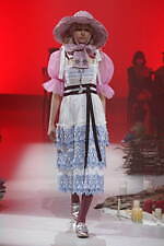 ルルムウ 2021-22年秋冬コレクション - 魔法の森を舞台に、魔女と少女が舞い踊る｜写真20