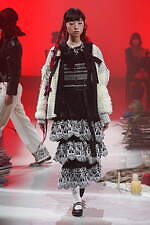 ルルムウ 2021-22年秋冬コレクション - 魔法の森を舞台に、魔女と少女が舞い踊る｜写真35