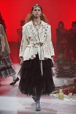 ルルムウ 2021-22年秋冬コレクション - 魔法の森を舞台に、魔女と少女が舞い踊る｜写真37