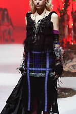 ルルムウ 2021-22年秋冬コレクション - 魔法の森を舞台に、魔女と少女が舞い踊る｜写真48