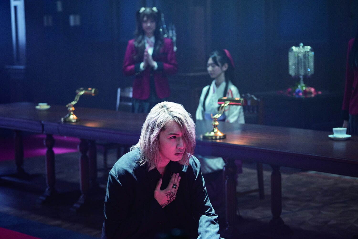 ジャニーズWEST - 賭ケグルイ☆プレスシート☆浜辺美波&amp;藤井流星 浜辺美波演じる夢子が恍惚の表情！藤井流星(ジャニーズ WEST