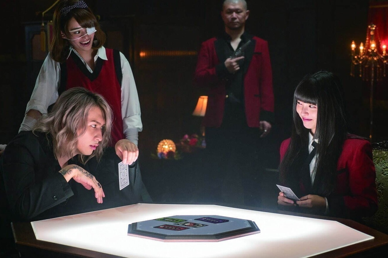 浜辺美波＆藤井流星の人生最大の賭けとは？『映画 賭ケグルイ 絶体絶命ロシアンルーレット』インタビュー