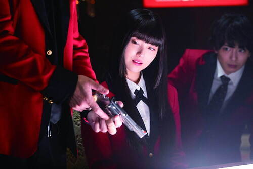 浜辺美波＆藤井流星の人生最大の賭けとは？『映画 賭ケグルイ 絶体絶命ロシアンルーレット』インタビュー