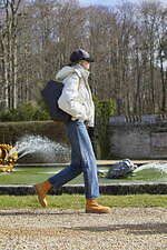 セリーヌ 2021年冬ウィメンズコレクション、メゾンのコードにフレッシュなアクセントを効かせて｜写真41