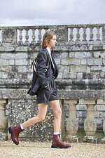 セリーヌ 2021年冬ウィメンズコレクション、メゾンのコードにフレッシュなアクセントを効かせて｜写真61