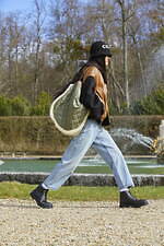 セリーヌ 2021年冬ウィメンズコレクション、メゾンのコードにフレッシュなアクセントを効かせて｜写真74