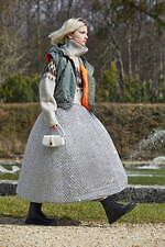 セリーヌ 2021年冬ウィメンズコレクション、メゾンのコードにフレッシュなアクセントを効かせて｜写真89