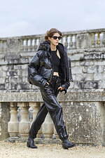 セリーヌ 2021年冬ウィメンズコレクション、メゾンのコードにフレッシュなアクセントを効かせて｜写真114