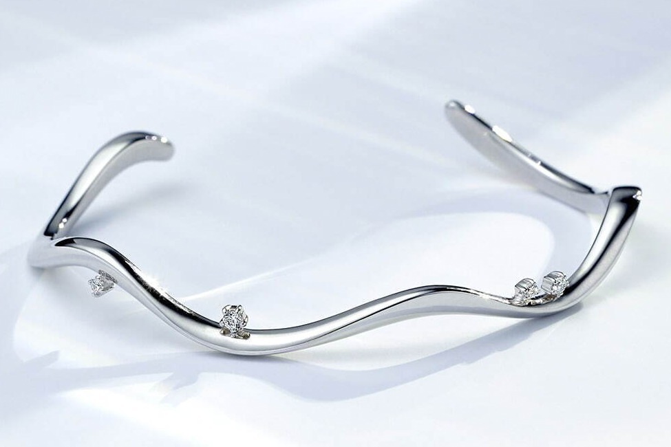 Canal 4℃、 心地よい夏の情景をイメージした新作ジュエリー - 輝く波や夏の陽の光を表現