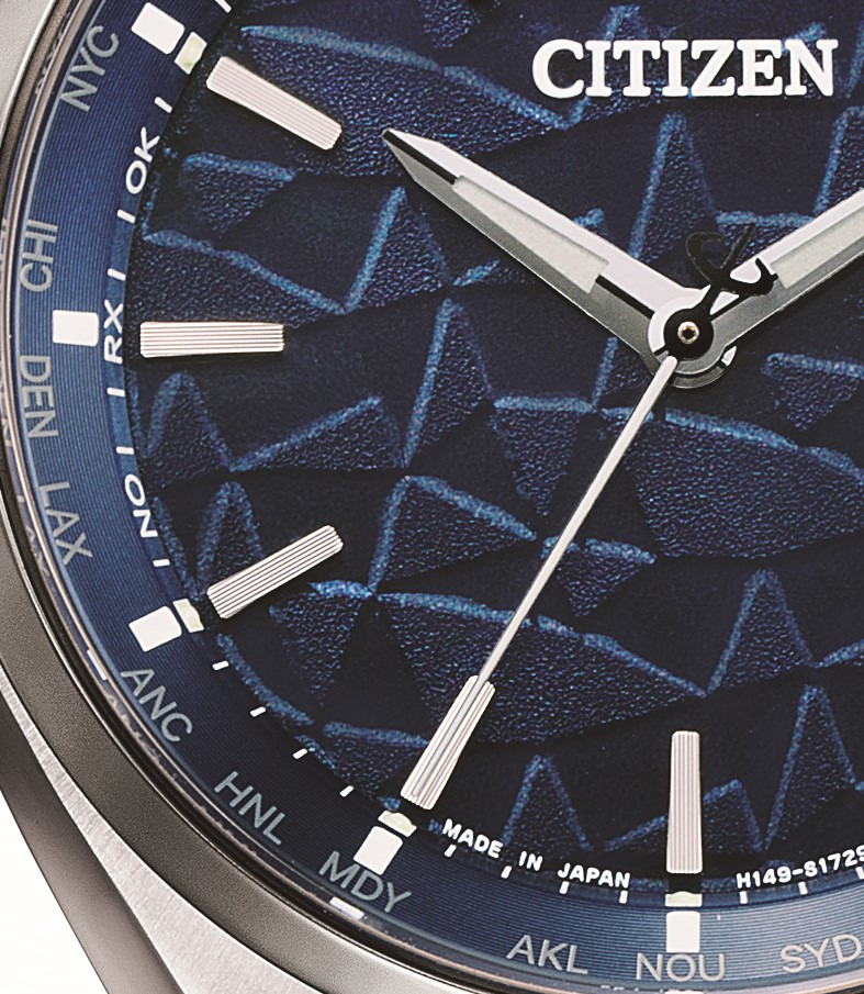 シチズン“幾何学模様×ブルー”の新作腕時計7型、海面の煌めき＆深海を表現した文字盤など｜写真10