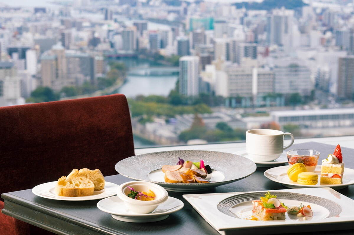 リーガロイヤルホテル広島「スカイランチ」が時間無制限で抹茶スイーツ食べ放題に｜写真4