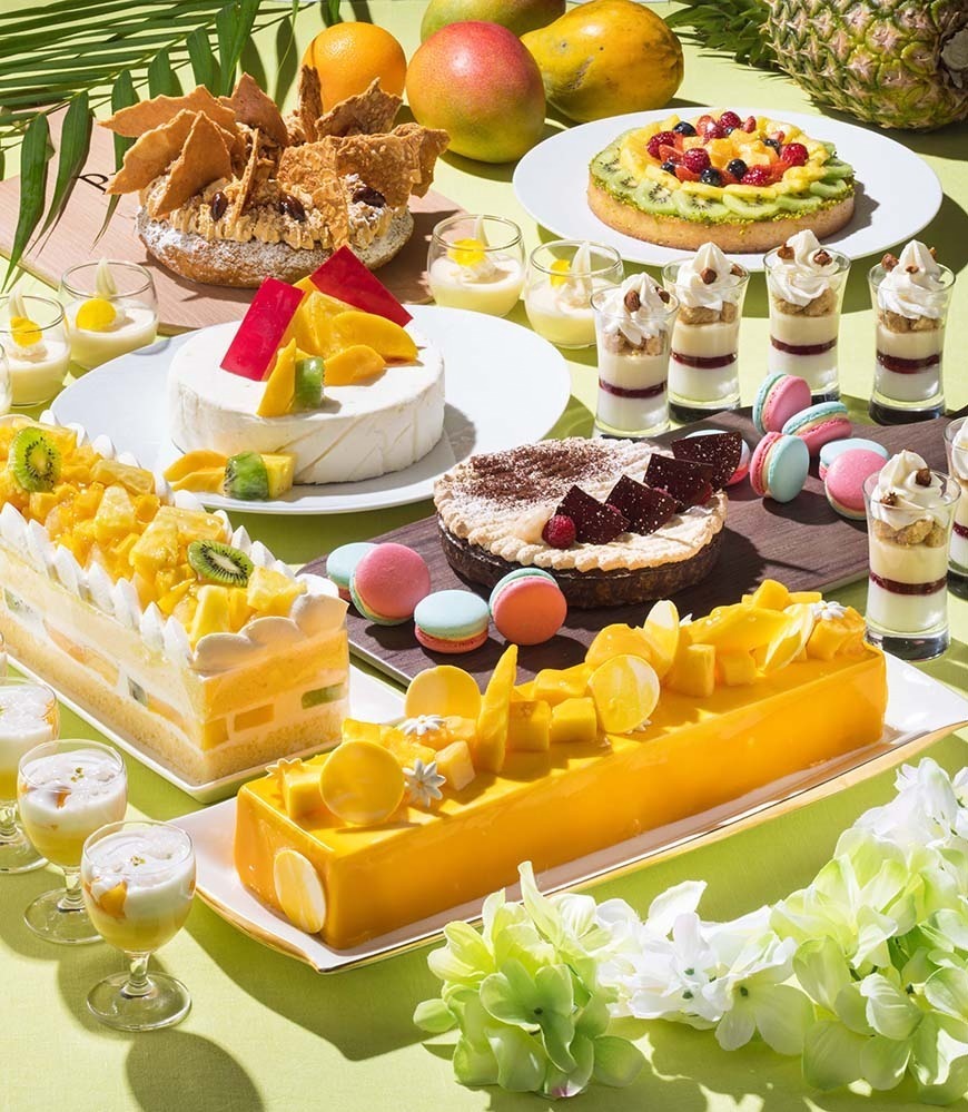 横浜ベイホテル東急“トロピカル”テーマのスイーツブッフェ、マンゴー＆パイナップルのケーキやムース｜写真2