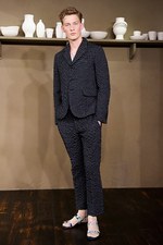 カルヴェン2014年春夏メンズコレクション - 絶妙な素材と色合いが生み出す、洗練されたラフスタイル｜写真7