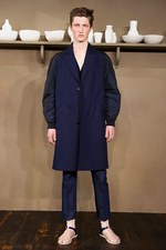 カルヴェン2014年春夏メンズコレクション - 絶妙な素材と色合いが生み出す、洗練されたラフスタイル｜写真23