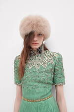 サンローラン 2021年冬ウィメンズコレクション - 対極の狭間で魅せる、新しいエレガンス｜写真14