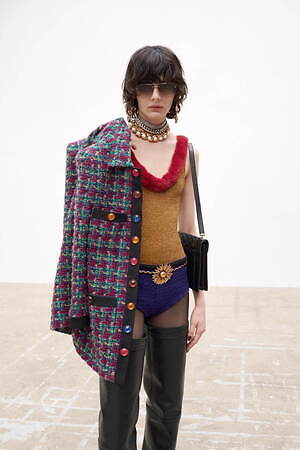 サンローラン 2021年冬ウィメンズコレクション - 対極の狭間で魅せる、新しいエレガンス｜写真19