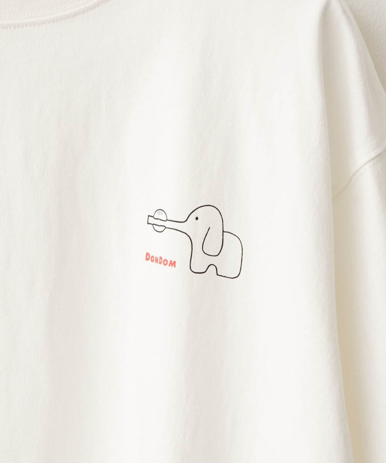 加賀美健デザイン「ドムドムハンバーガー」Tシャツ、くすみカラーに“ドムドムしない”象プリント｜写真6