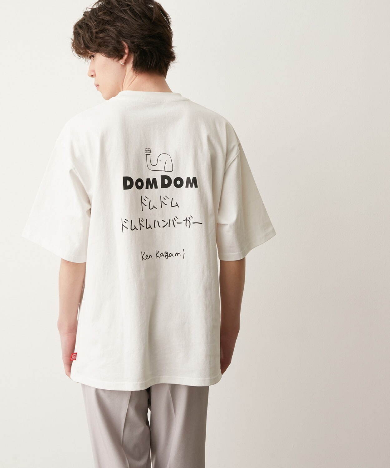 加賀美健デザイン「ドムドムハンバーガー」Tシャツ、くすみカラーに“ドムドムしない”象プリント｜写真41