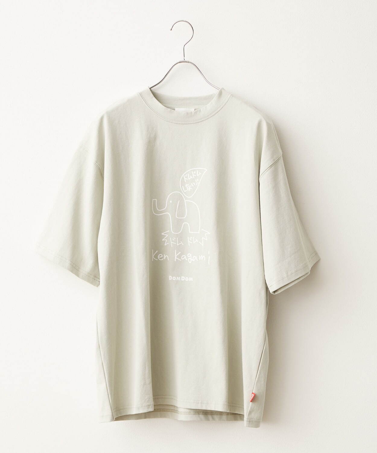 加賀美健デザイン「ドムドムハンバーガー」Tシャツ、くすみカラーに“ドムドムしない”象プリント｜写真50