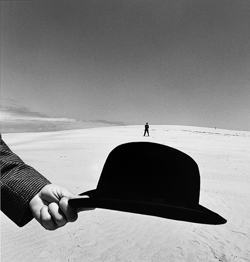 写真家・植田正治 生誕100年特別展 - 砂丘と歩んだ前衛写真 | 写真