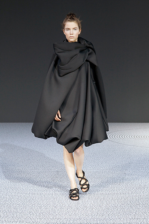 ヴィクター＆ロルフ オートクチュール(VIKTOR & ROLF Haute Couture) 2013-14年秋冬ウィメンズコレクション  - 写真8