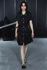 イクミ 2021年春夏コレクション - モノクロの世界で映える、パンキッシュな輝き｜写真13