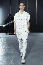 イクミ 2021年春夏コレクション - モノクロの世界で映える、パンキッシュな輝き｜写真43