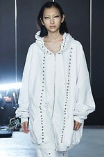 イクミ 2021年春夏コレクション - モノクロの世界で映える、パンキッシュな輝き｜写真50