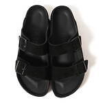 ビルケンシュトックのビームス別注サンダル、オールブラックのアリゾナ＆チューリッヒ｜写真4