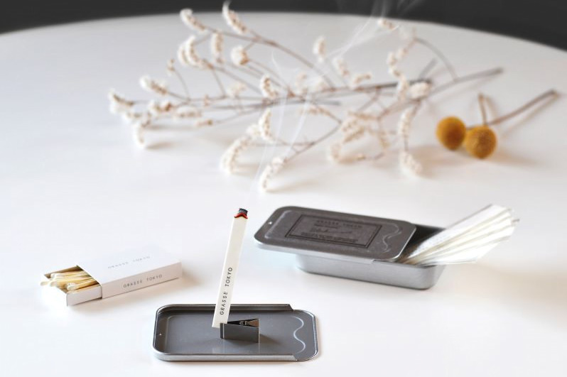 日本画家｜「お香と本」ザクロや植物の香りのお香＆宮沢賢治詩集・山田詠美の小説セットが銀座 蔦屋書店に