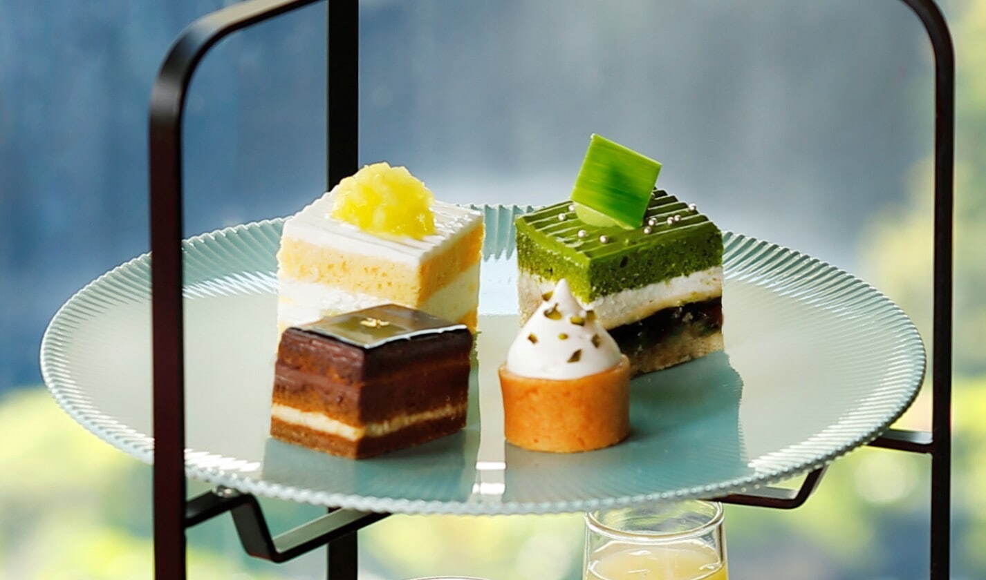 ホテルニューオータニ(東京)“抹茶・メロン・チョコ”のアフタヌーンティー、和×洋の抹茶ショートなど|写真2