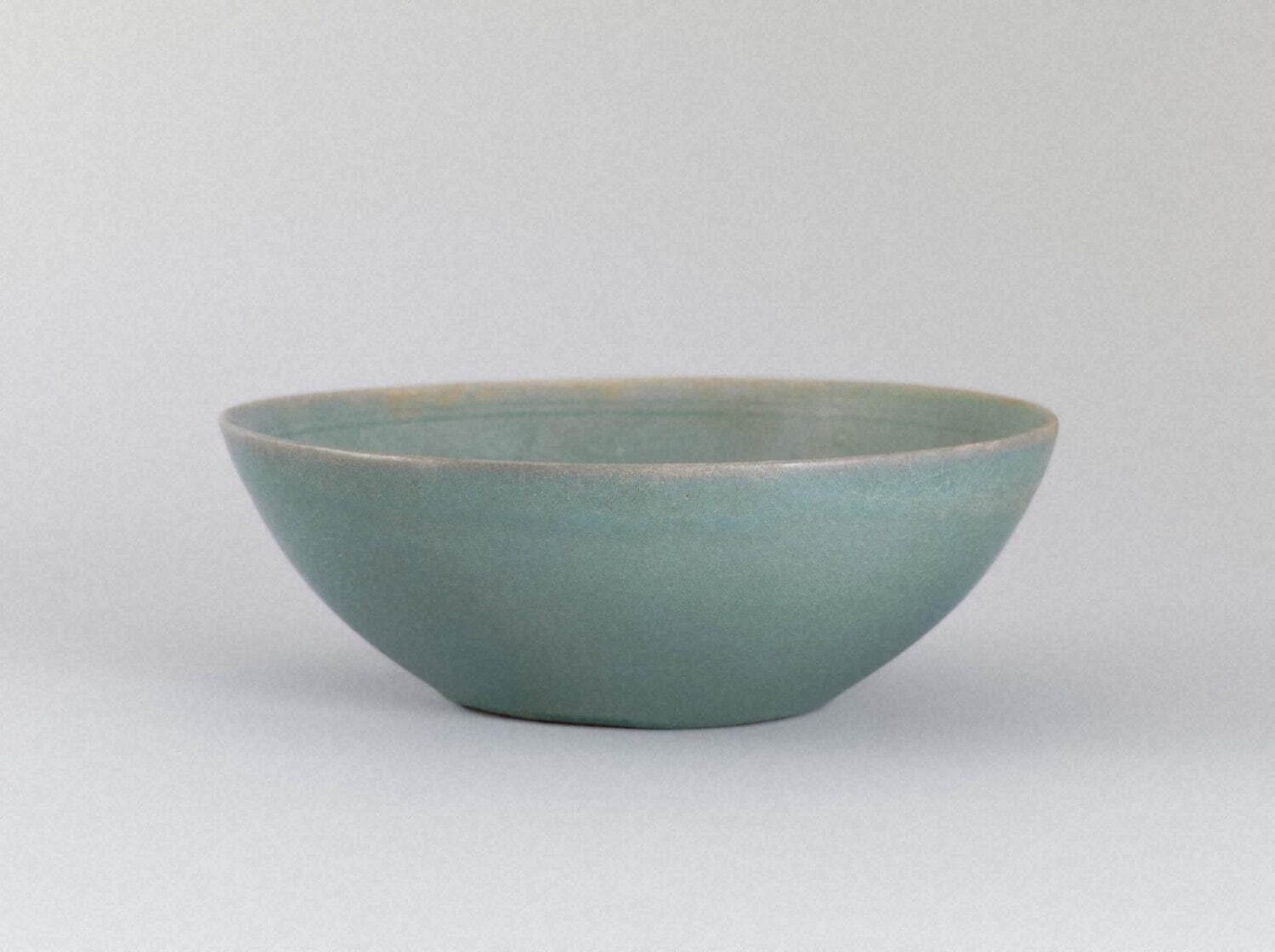 「青磁鉢」汝窯 北宋時代 11〜12世紀 岡田美術館蔵