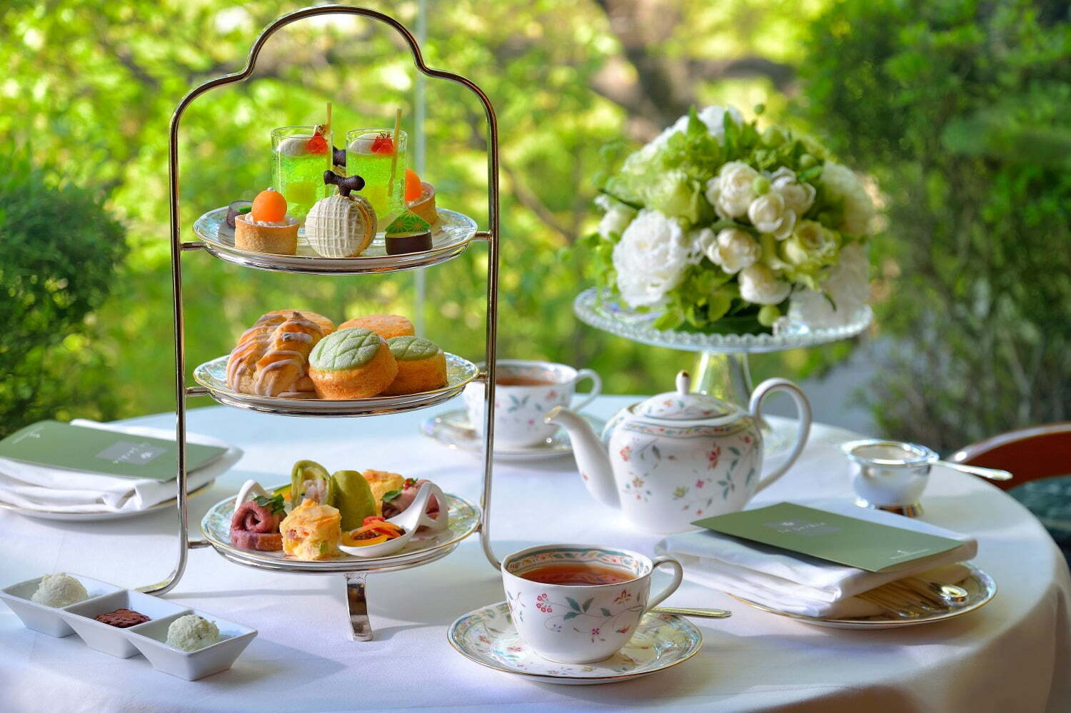 ホテル椿山荘東京「メロンアフタヌーンティー」