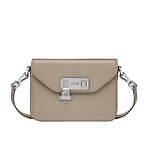 ディオール“ブリーフケース”を表現したメンズバッグ＆ショルダーストラップ付きカメラバッグ｜写真11