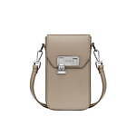 ディオール“ブリーフケース”を表現したメンズバッグ＆ショルダーストラップ付きカメラバッグ｜写真5