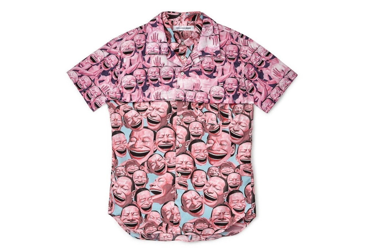 コム デ ギャルソン・シャツ×ユエ・ミンジュン - “笑顔”アートの反復プリントシャツやTシャツ