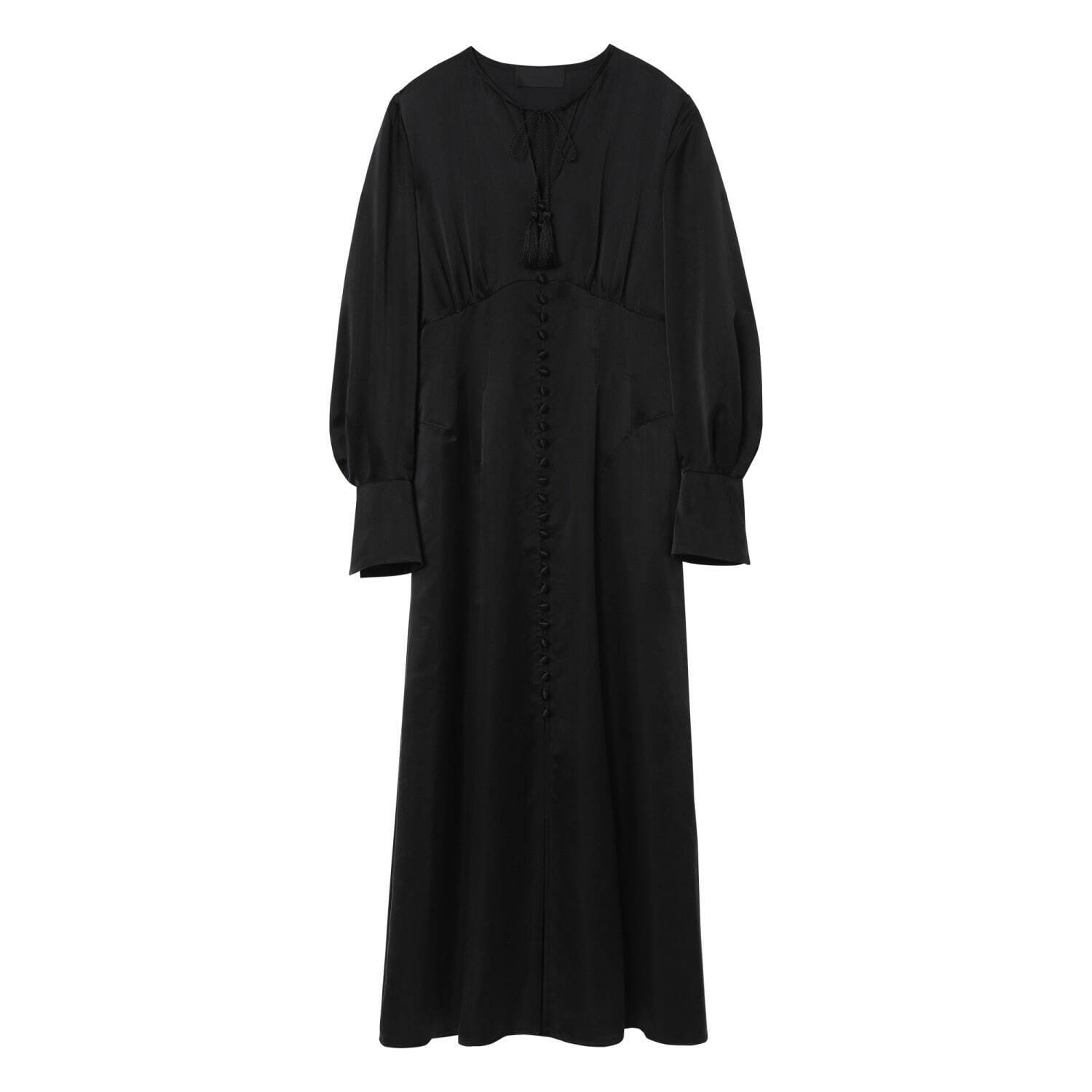 4 ベーシック シルク マルチボタン ドレス 121,000円(税込)