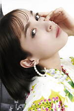 メイベリン ニューヨーク×ふりふ“落ちないリップ”着想のコラボ浴衣、猫やフラワーモチーフ｜写真10