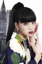 メイベリン ニューヨーク×ふりふ“落ちないリップ”着想のコラボ浴衣、猫やフラワーモチーフ｜写真9