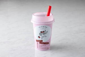 苺スイーツ専門店「いちびこ」人気No.1ドリンクがコンビニスイーツに！濃厚いちごソースのミルクプリン｜写真1