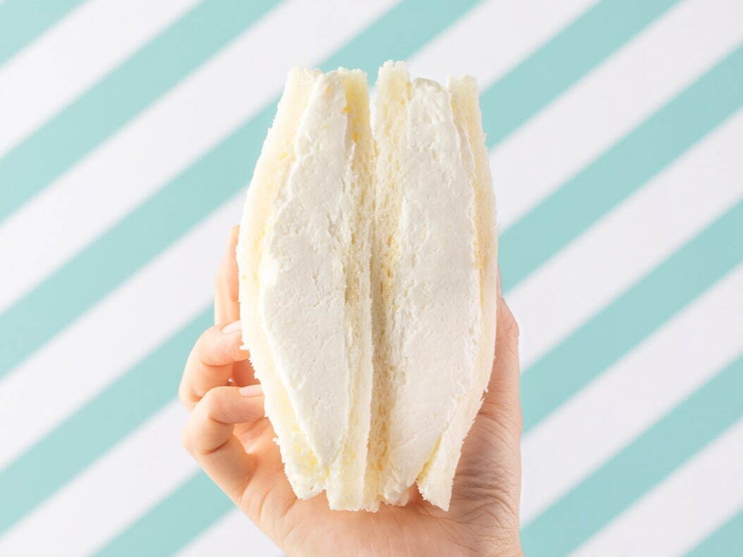 生クリーム専門店ミルクのベーカリー「最高の生クリームサンドイッチ」“生クリームだけ”たっぷりサンド | 写真