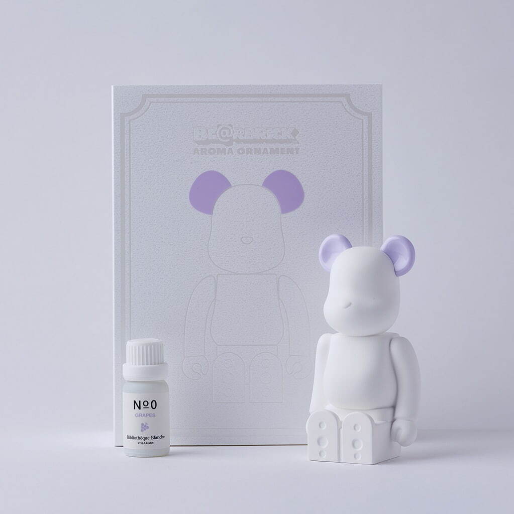 ベアブリック アロマオーナメント No.0 カラー スイーツ シュガー パープル 10,780円(税込)
BE@RBRICK TM & © 2001-2021 MEDICOM TOY CORPORATION. All rights reserved. AROMA ORNAMENT © LIBRARY DESIGN.inc All rights reserved.