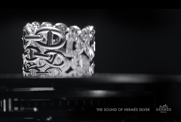 エルメスが新作シルバージュエリーのショートフィルムを公開 - 「銀が音を奏でる」幻想的な映像 コピー