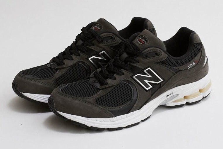 newbalance ニューバランス 2002R ブラック