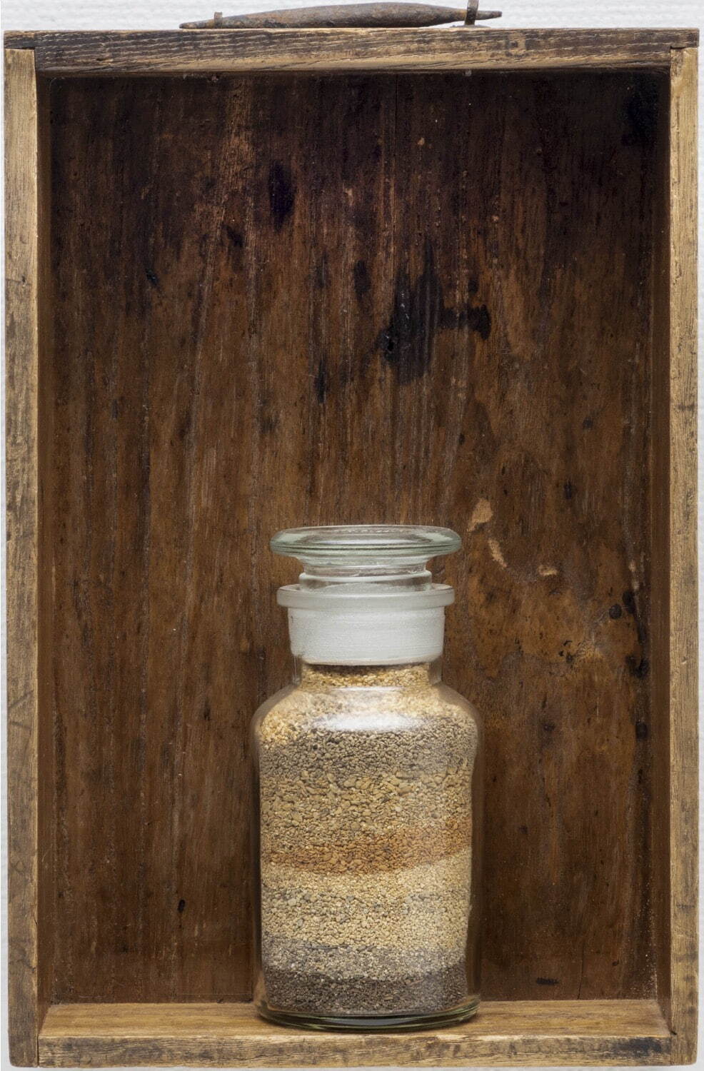 大久保英治「宝塚・地の層」2020年